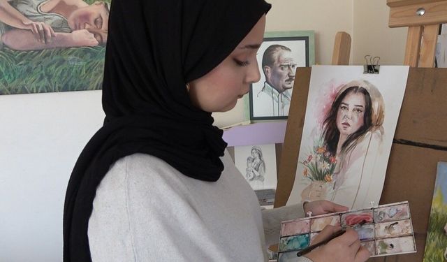 Savaşın içinden doğan sanatçı: Kadınların hikayesini tuvale yansıtıyor