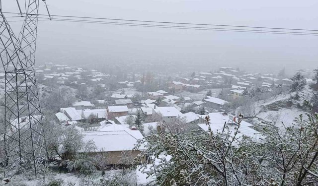 Adana'da mayısta kar sürprizi