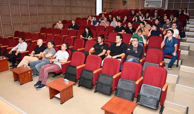 Alanya'da robotik cerrahi alanında simülasyon eğitimi verildi