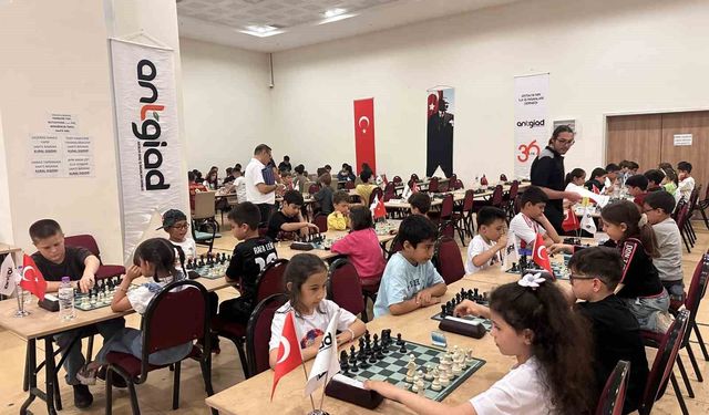 ANTGİAD 2. Ödüllü Satranç Turnuvası büyük heyecana sahne oldu