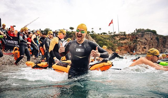 Büyükşehir Belediyesi, X-WATERS Antalya'ya ikinci kez ev sahipliği yaptı