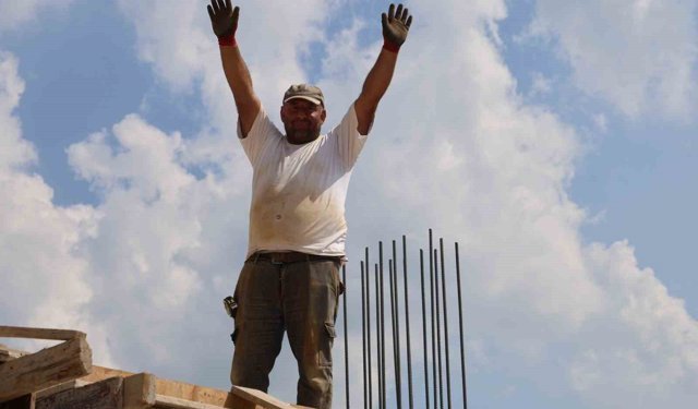İnşaat işçileri 1 Mayıs'ta da mesai yaptı