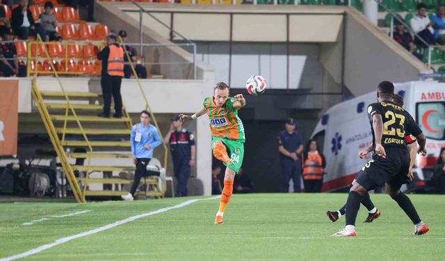 Trendyol Süper Lig: Corendon Alanyaspor: 3 - Kayserispor: 1 (Maç sonucu)