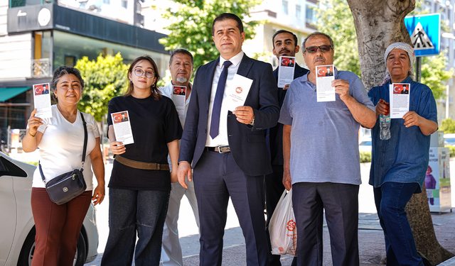Toroslar'da Esnafa "Gençliğe Hitabe" Dağıtıldı