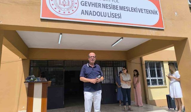 38 yıllık veda: Başöğretmen Akkoyun alkışlarla uğurlandı