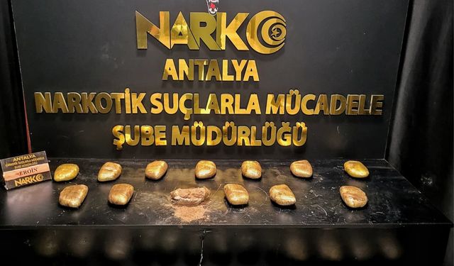 Aile görüntüsü vererek uyuşturucu nakline operasyon