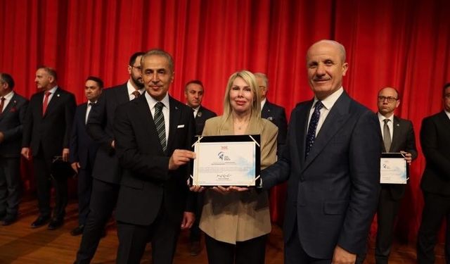 Akdeniz Üniversitesine Spor Dostu Kampüs Ödülü