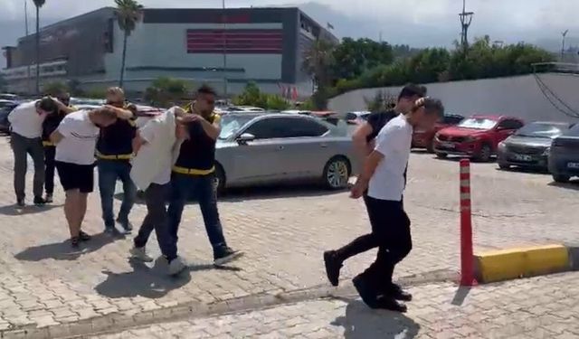 İskenderun'da aranan 4 şahıs yakalandı