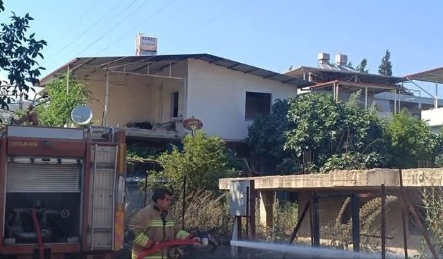 Kırıkhan'da bahçe yangını