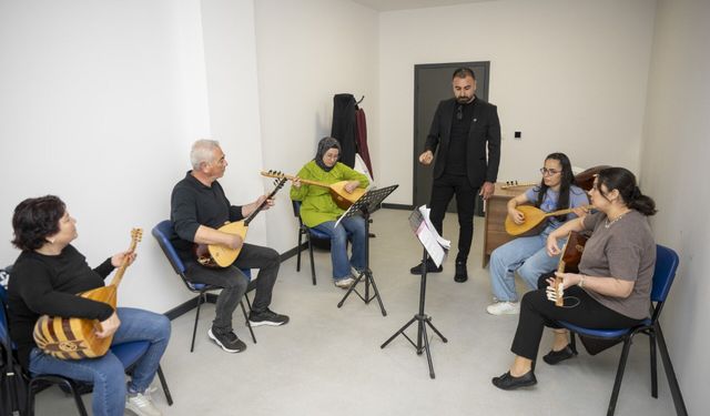 Büyükşehir’in Ücretsiz Enstrüman Kurslarında Sona Gelindi