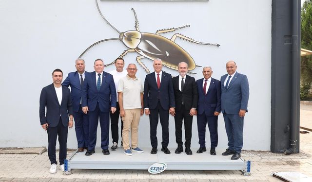 KKTC Ekonomi Bakanı Olgun Amcaoğlu, Expel'i ziyaret etti