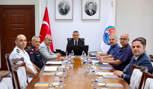 Vali Atilla Toros Başkanlığında Güvenlik Toplantısı