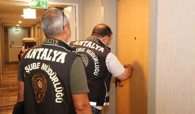 Antalya'da günübirlik konaklama yerleri ve araç kiralama firmalarına eş zamanlı denetim