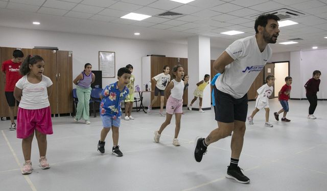 Mersin Büyükşehir’den Çocuklara Ücretsiz Halk Oyunları Kursu