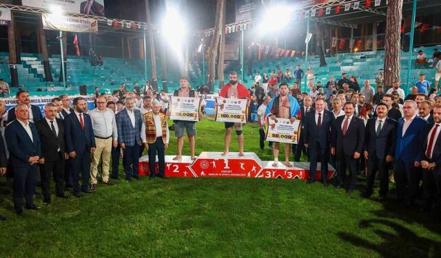 Aba Güreşi Festivali'nde güreş ağası Türk Devletleri Teşkilatı Aksakallar Heyeti Başkanı Binali Yıldırım oldu