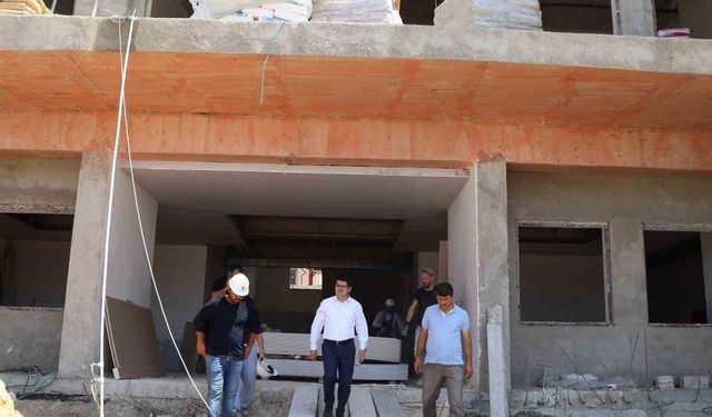 Arsuz TOKİ'de okul inşaatlarında çalışmalar sürüyor