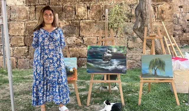 Ayaklarıyla hayata tutundu, eserleri sınırları aştı