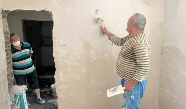 Başkan Başdeğirmen'den, talepte bulunan aileye sıva ve beton desteği