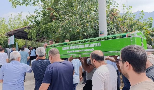 Denizde boğulan 16 yaşındaki çocuk, son yolcuğuna uğurlandı