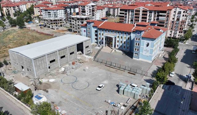 İTO Şehit Mustafa Gözütok Ortaokulu'na kapalı spor salonu kazandırılıyor