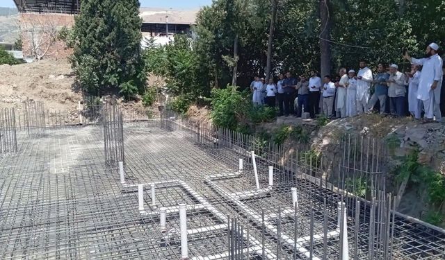 Ovakent'te İmam Buhari Camii'nin temeli dualarla atıldı