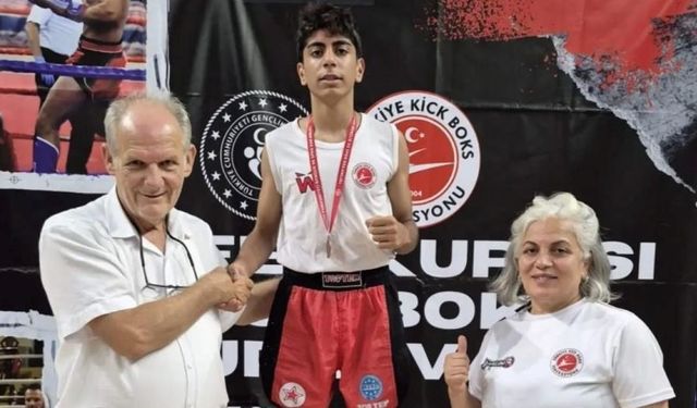Burdurlu kick boksçulardan, Zafer Kupası'nda 10 madalya