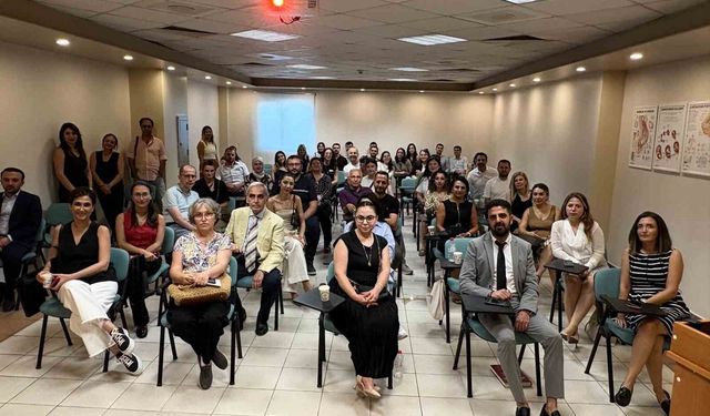 Adana'da kadın doğum uzmanlarına 'İkinci Trimester Fetal Ultrason Değerlendirmesi' kursu
