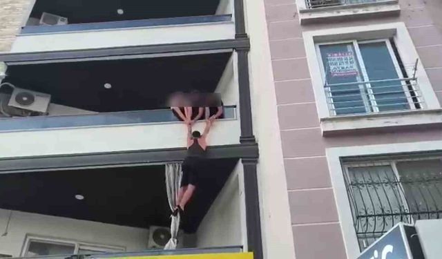 Balkondan kaçmaya çalışan U, tacirinin o anları kamerada
