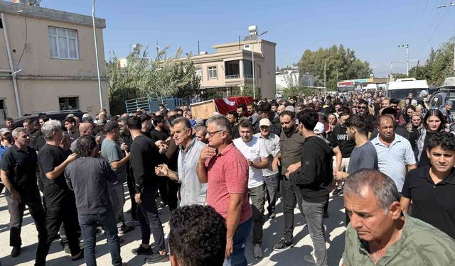 Gemi faciasında cenazesine ulaşılan üniversiteli genç, Mersin'de toprağa verildi