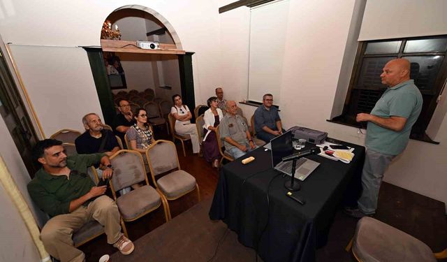 Mersin'de 'Sanat ve Fotoğraf Söyleşileri' serisi başladı
