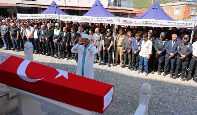 Silahlı kavgada vurularak hayatını kaybeden polis memuru son yolculuğuna uğurlandı