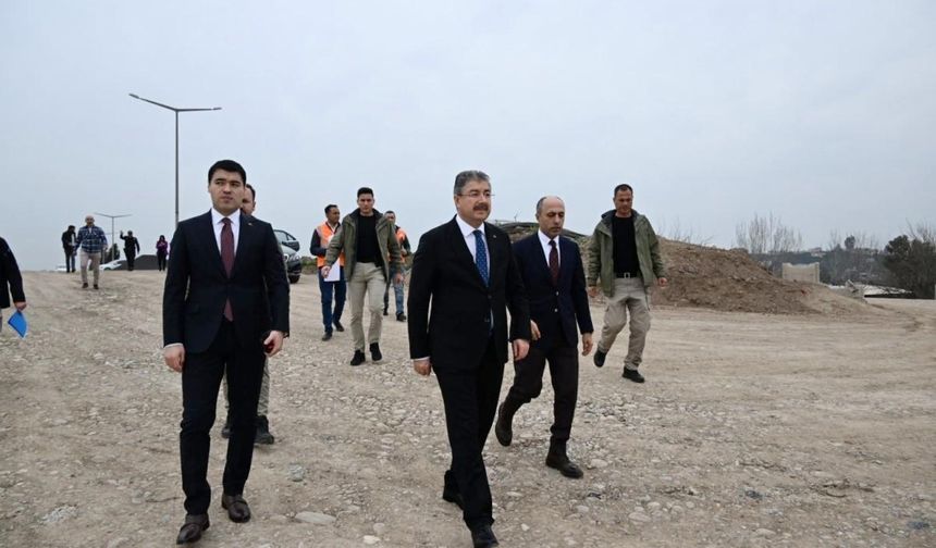 Osmaniye’de yapımı devam eden Adana-Osmaniye-Hatay Kavşağı, Nisan ayında tamamlanacak