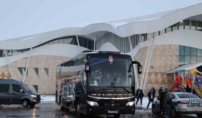 Beşiktaş’ı Sivas’ta az sayıda taraftar karşıladı