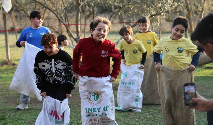 Bu kampta çocuklar hem eğlendi hem de ormanda hayatta kalmayı öğrendi