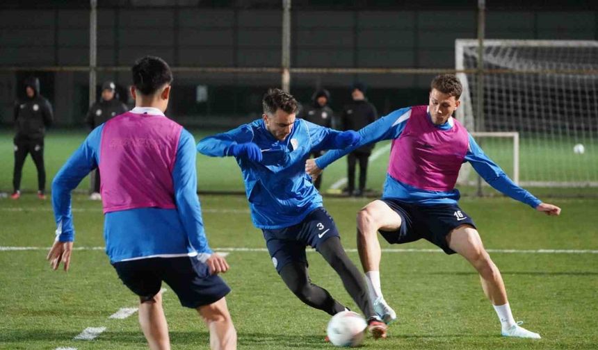 Çaykur Rizespor, Fatih Karagümrük maçı hazırlıklarına başladı