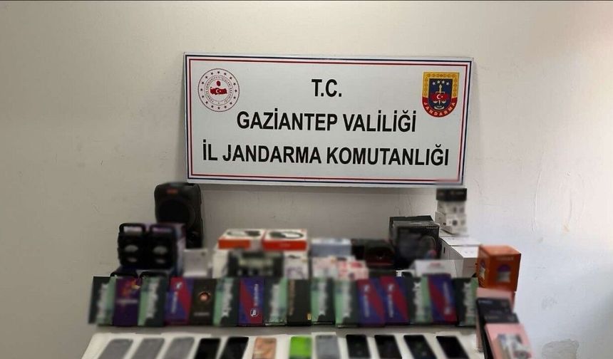 Gaziantep’te 1,4 milyon TL değerinde kaçak malzeme ele geçirildi: 2 gözaltı