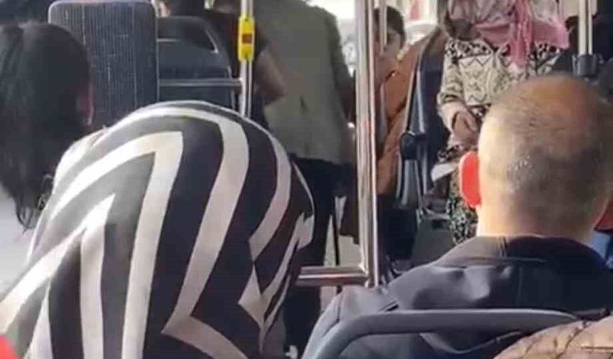 Tanımadığı kadına otobüste evlilik teklifi etti, sonu hüsranla bitti