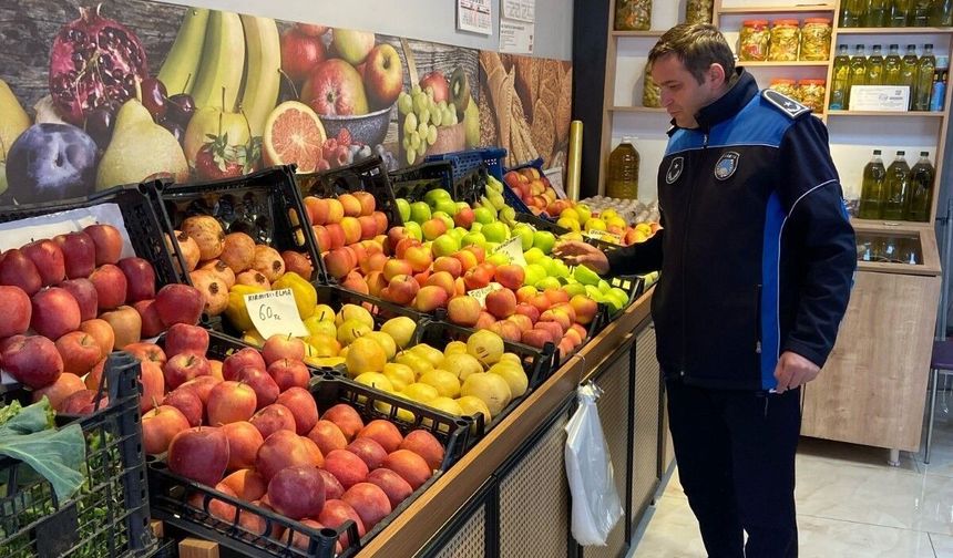 Zabıtadan manavlara denetim