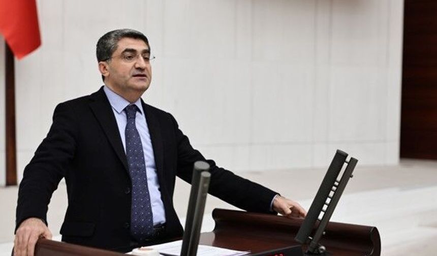 Ekmen: "Sahurda Bir Hurma Koymak İmkansız"