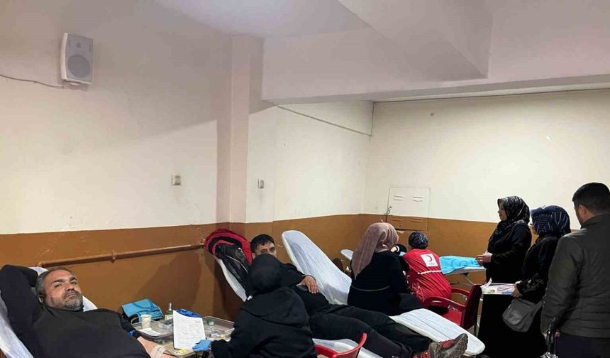 Ağrı’da ’Okulumda Kan’panya’ projesiyle kan bağışına yoğun ilgi