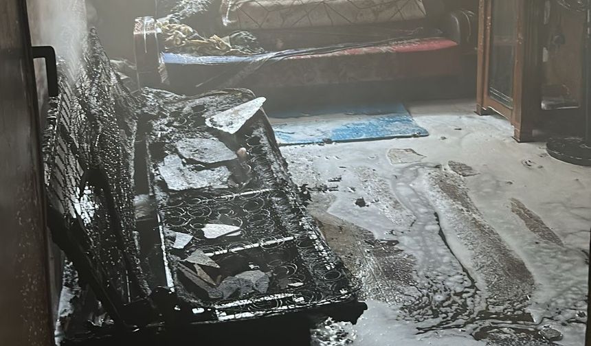 Evde çıkan yangın maddi hasara neden oldu