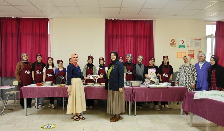 Genç Kızlardan Lezzet Dolu Beceri Atölyesi