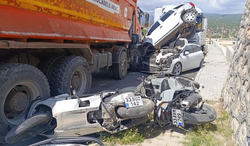Kontrolden Çıkan Kamyon Araçları Biçti