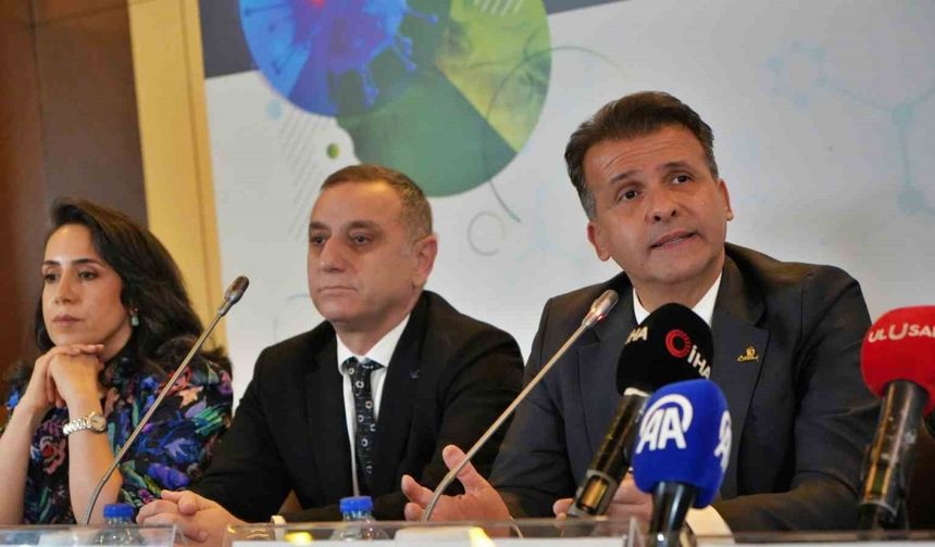 12.Türk Tıbbi Onkoloji Kongresi’nde yapay zekâ hastaların umudunu resmetti