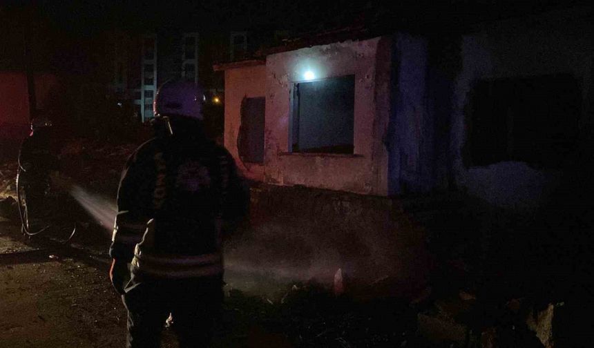 13 katlı binada yangın ihbarına giden itfaiye müstakil metruk evle karşılaştı