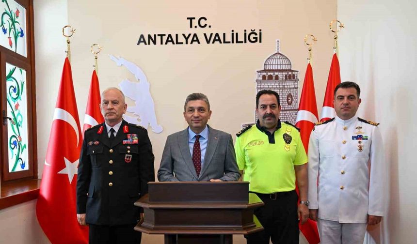 Antalya’da nisanda 154 kaçakçılık, 755 narkotik operasyonu yapıldı