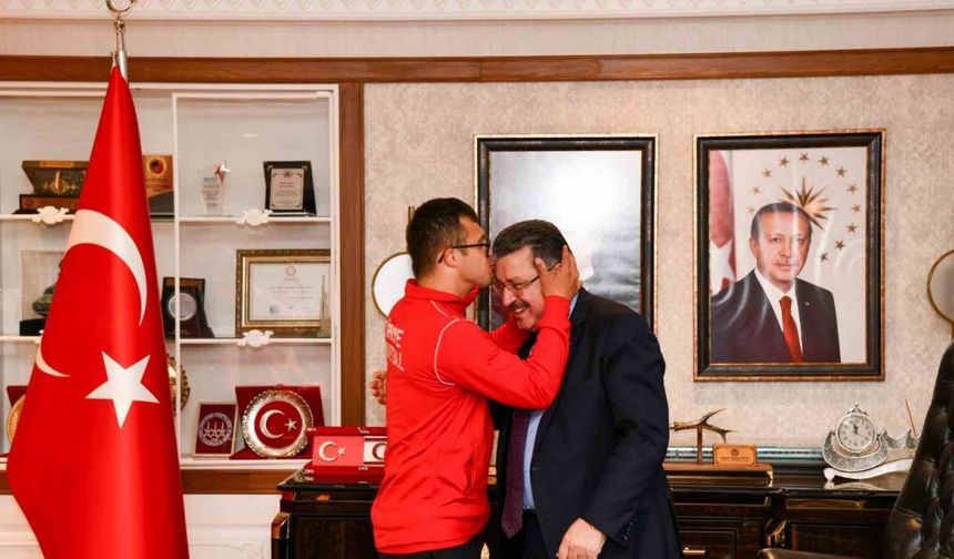 Başkan Genç’ten down sendromlu milli sporculara destek
