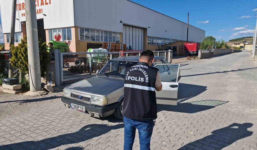 Çaldıkları otomobille drift atan çocuklar "dur" ihtarına uymayıp kaçınca gözaltına alındı