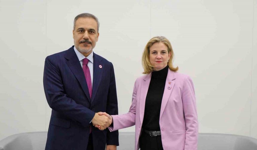Dışişleri Bakanı Fidan, Avusturyalı mevkidaşı Meinl-Reisinger ile görüştü
