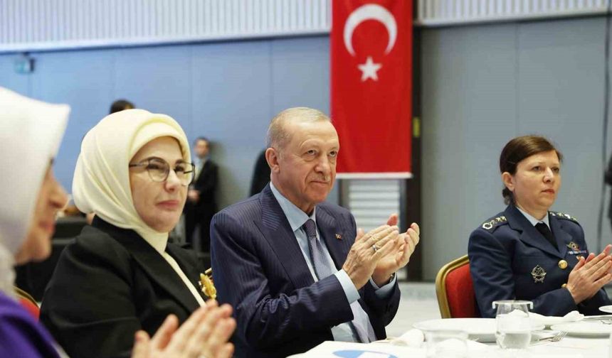 Emine Erdoğan’dan "Anneyle Güçlü Aile, Aileyle Güçlü Türkiye" programına ilişkin paylaşım